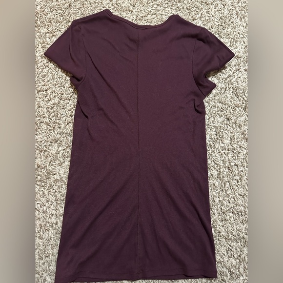 PINK Victoria's Secret Deep Purple Basic Ribbed Tee - Picture 2 of 3